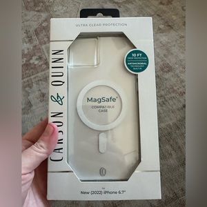 Carson and Quinn clear MagSafe compatible case. iPhone 6.7” (2022).